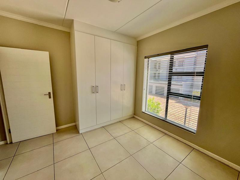 To Let 2 Bedroom Property for Rent in Brackenfell South Western Cape